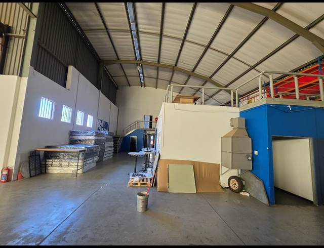 850M² FACTORY FOR SALE IN KYA SANDS